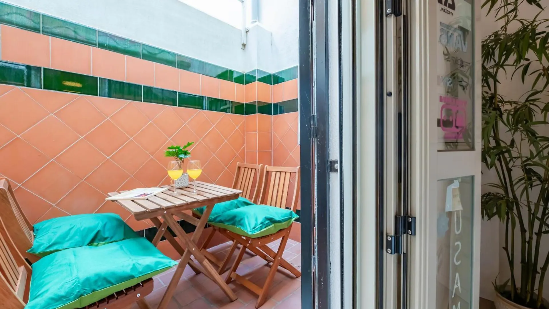 Charming 4-Bedroom Apartment In Malaga'S Historic Center Spain