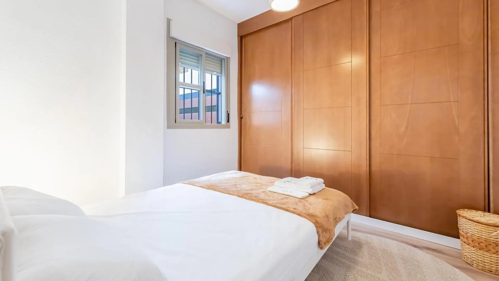 Charming 4-Bedroom Apartment In Malaga'S Historic Center