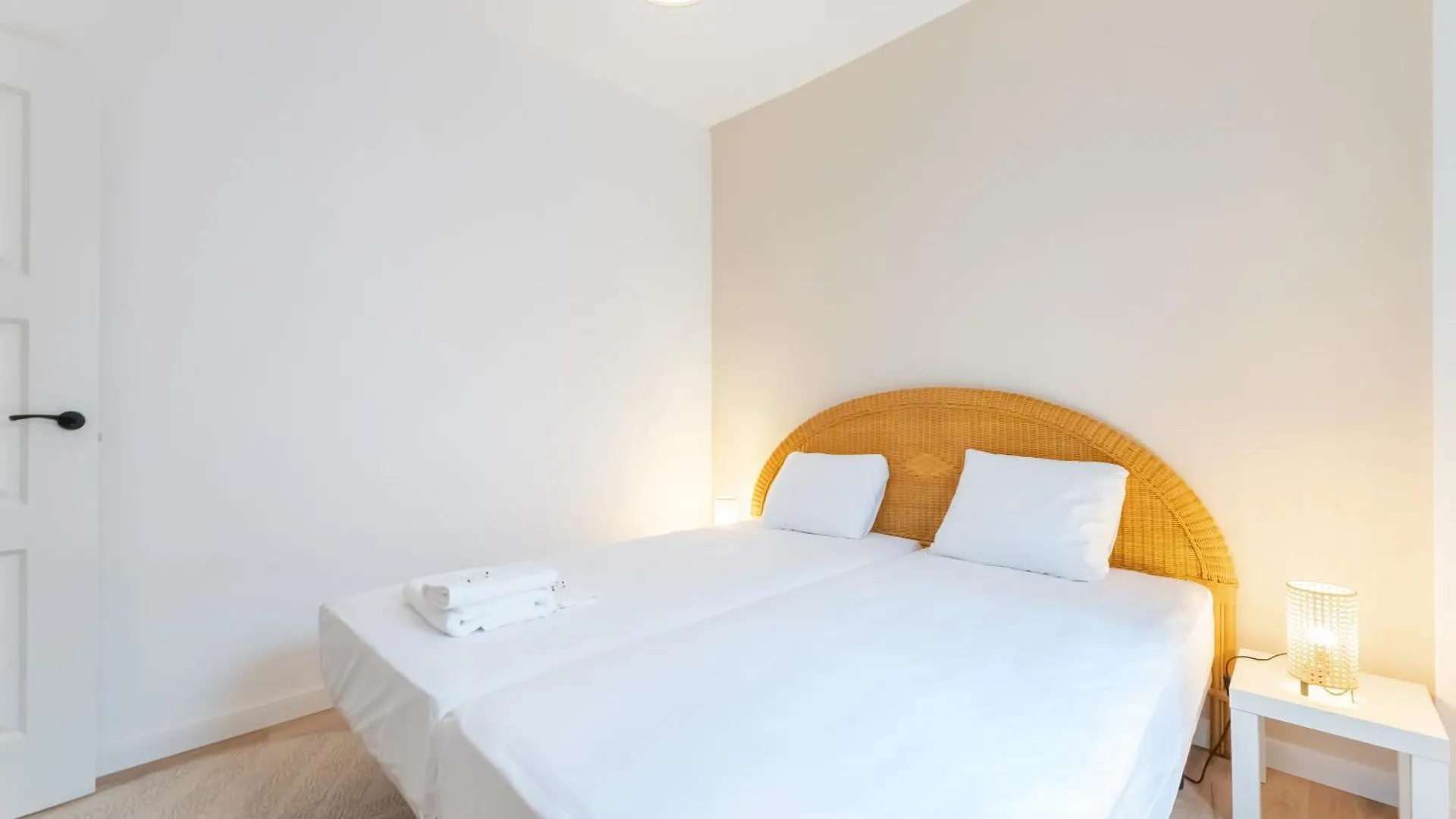 Charming 4-Bedroom Apartment In Malaga'S Historic Center