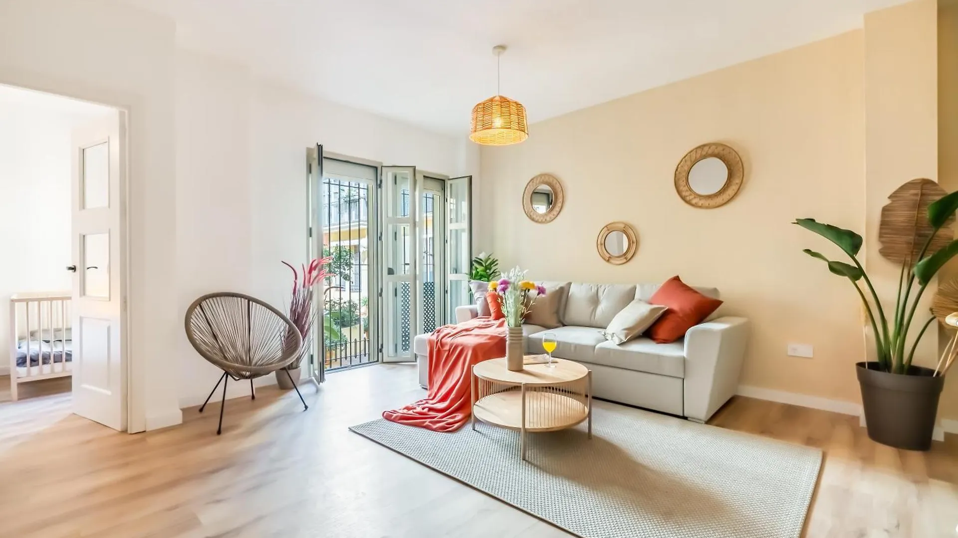 Charming 4-Bedroom Apartment In Malaga'S Historic Center  Malaga